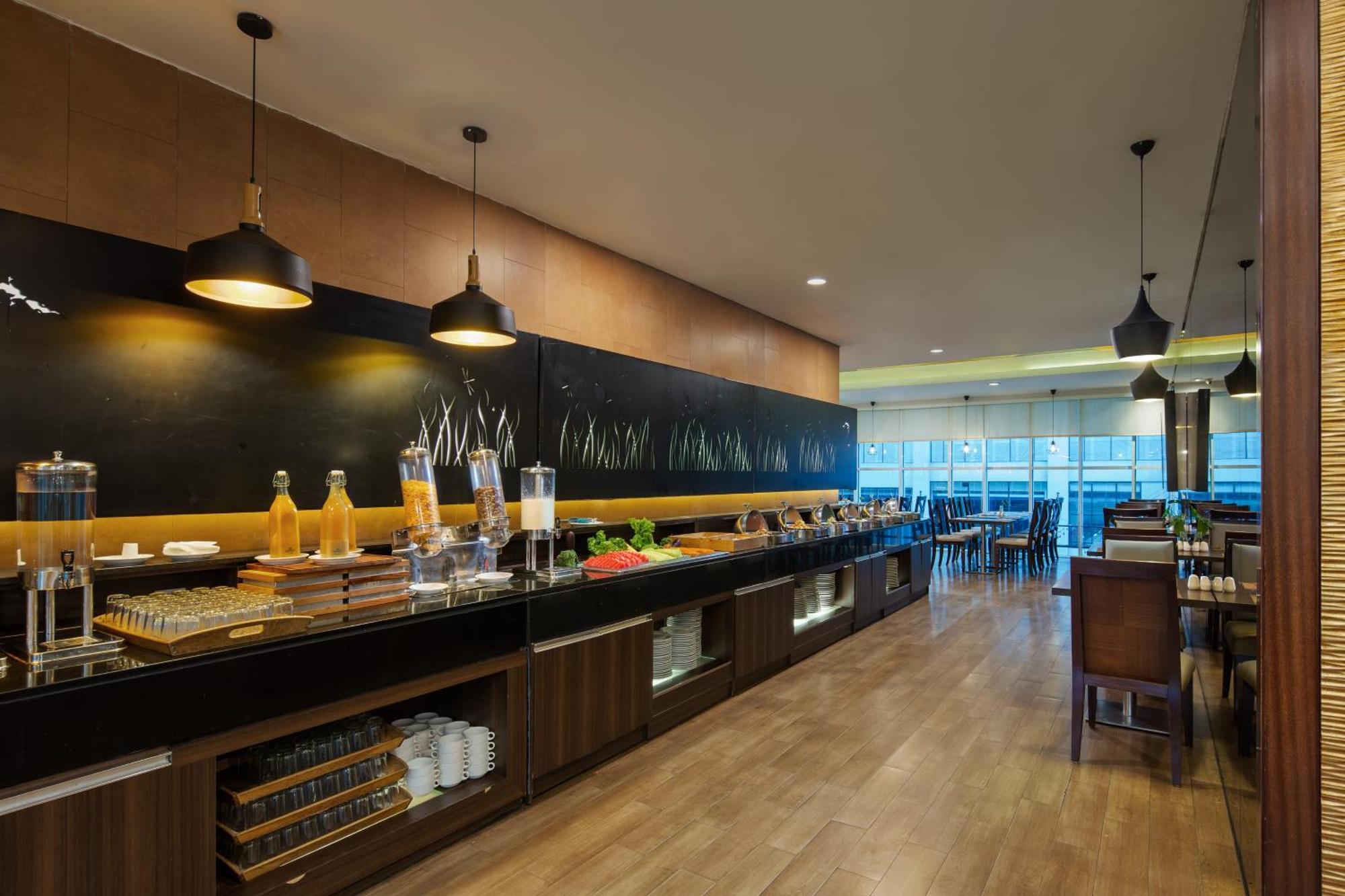 Hotel Santika Bsd City-Serpong Dış mekan fotoğraf